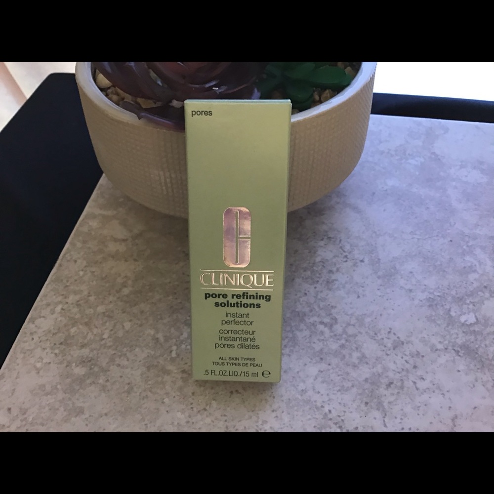 Clinique Pore Refining Solutions Instant Perfector
